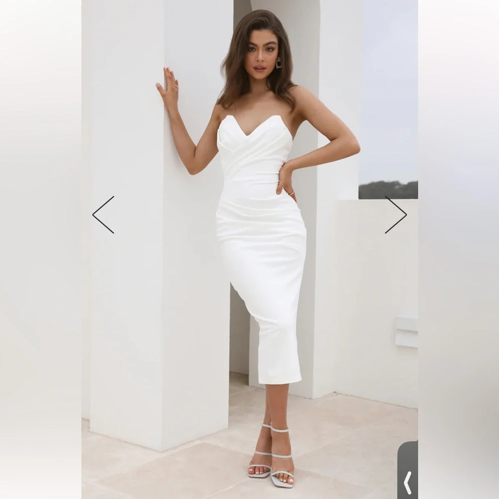 Hello Molly - White Fitted Midi Dress - Picture 1 of 3